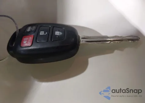 2015 Toyota Corolla Le z USA, uszkodzony, nr VIN 2T1BURHE9FC444445